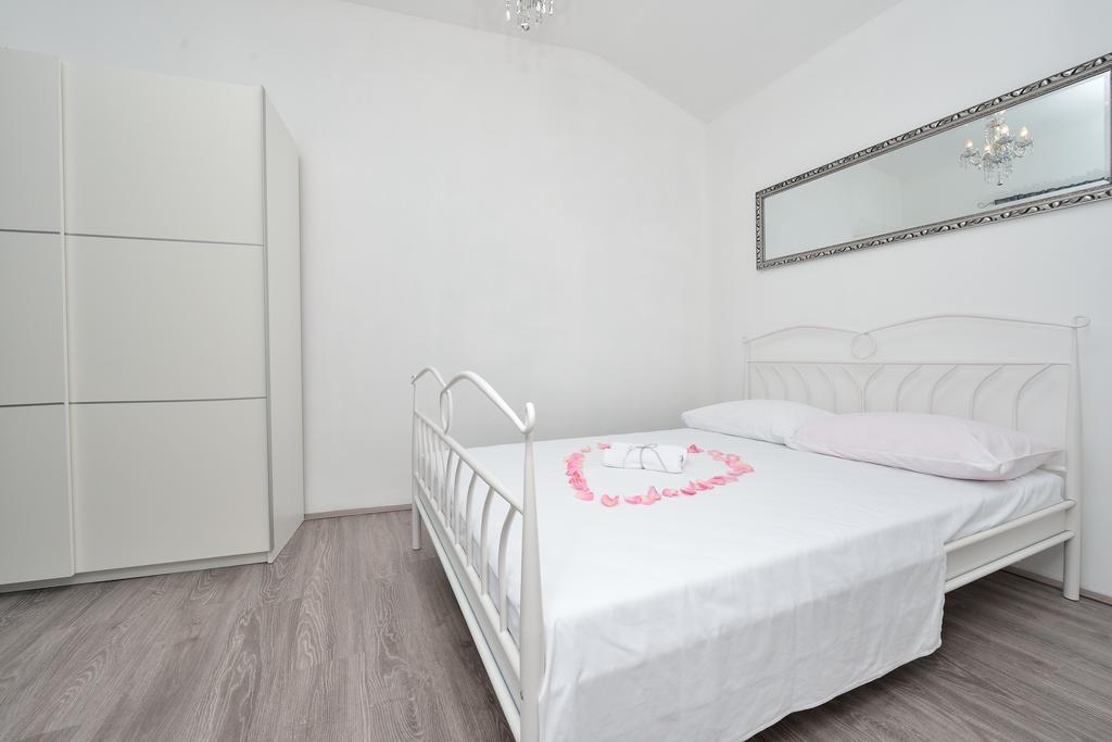 Holiday Home Jakov Bibinje Eksteriør bilde